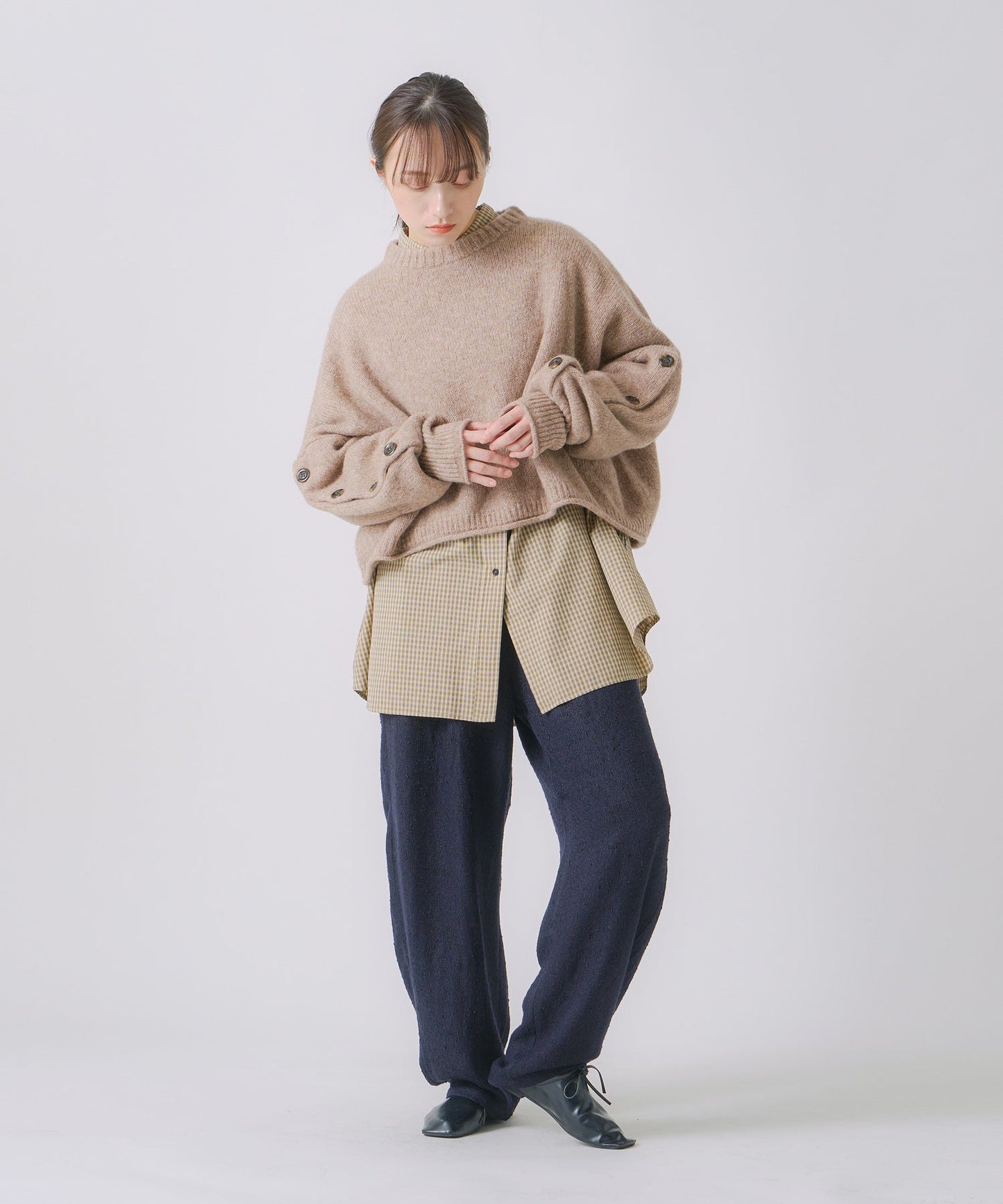 cashmere wide square knit / WHT25FKN4037