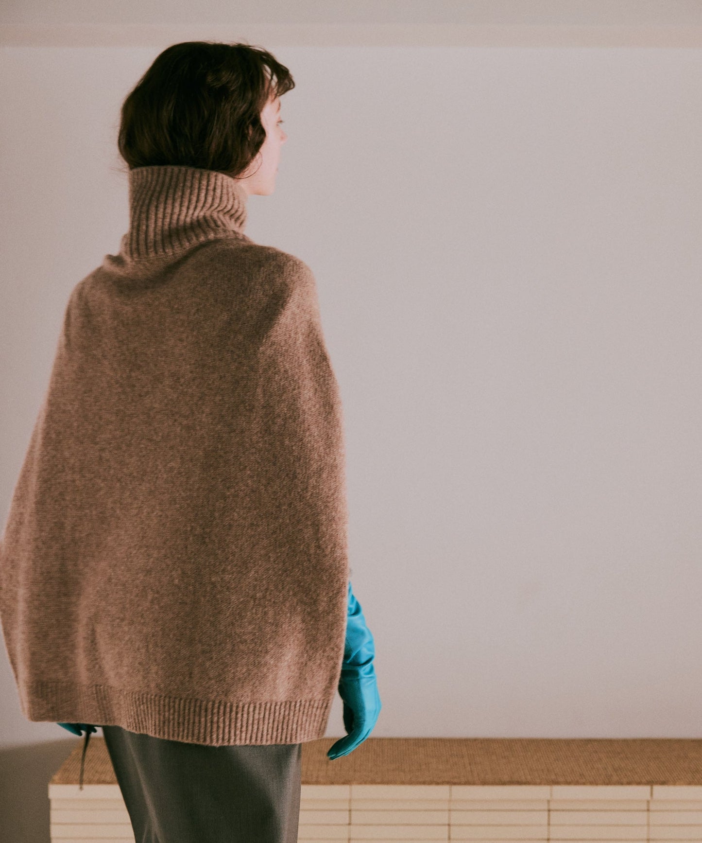cashmere cape knit / WHT25FKN4038