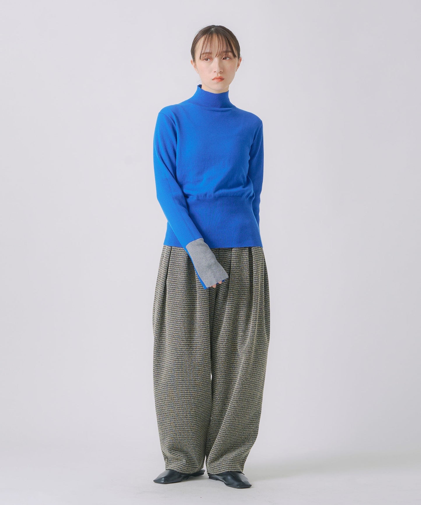 color block knit / WHT25FKN4039