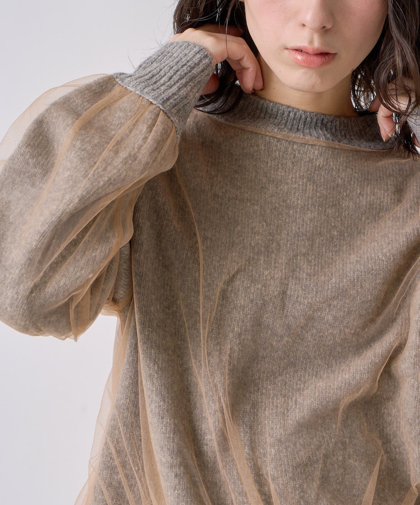 tulle layered knit / WHT25FKN4040