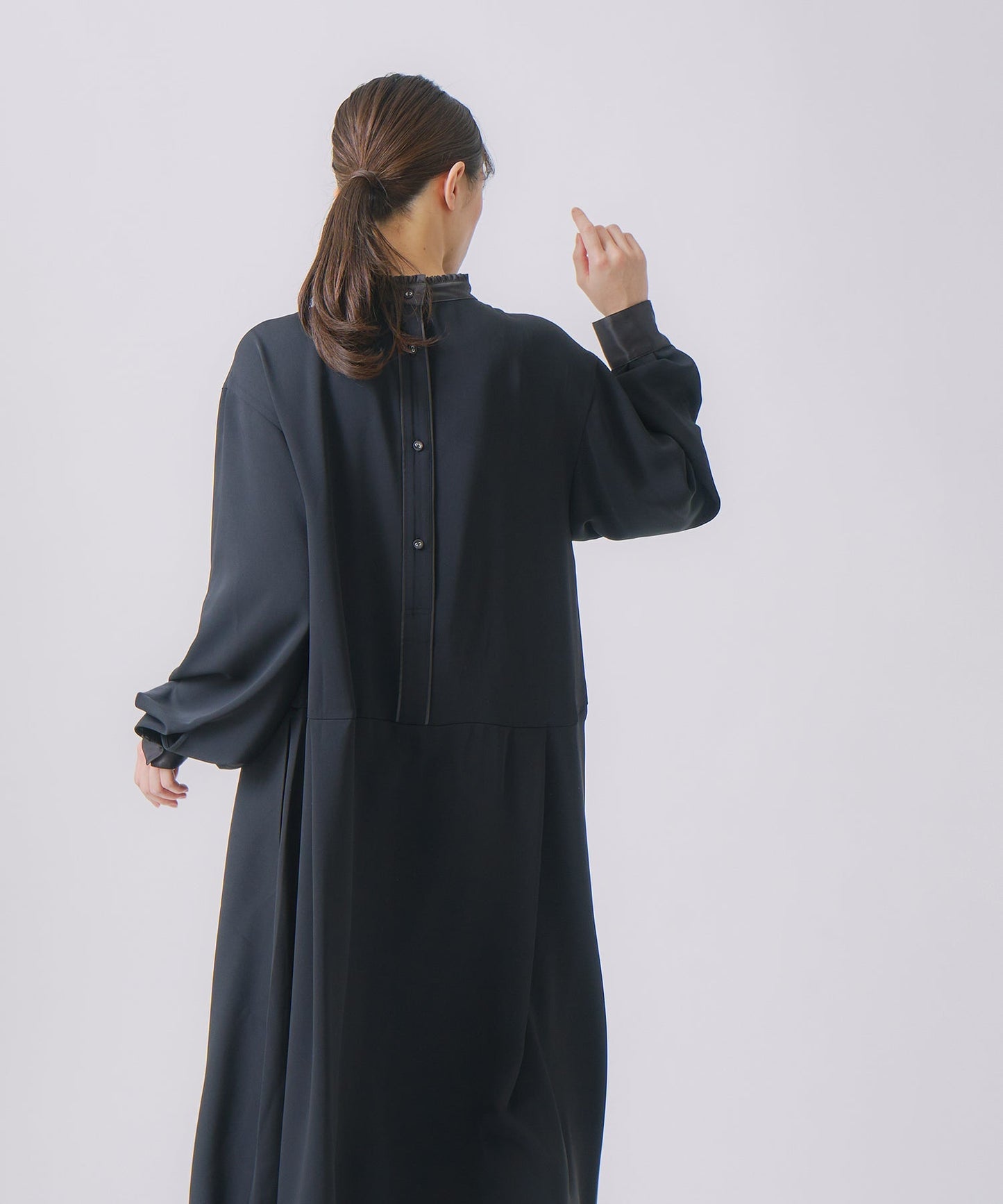 stand frill collar a line dress / WHT25FOP4073