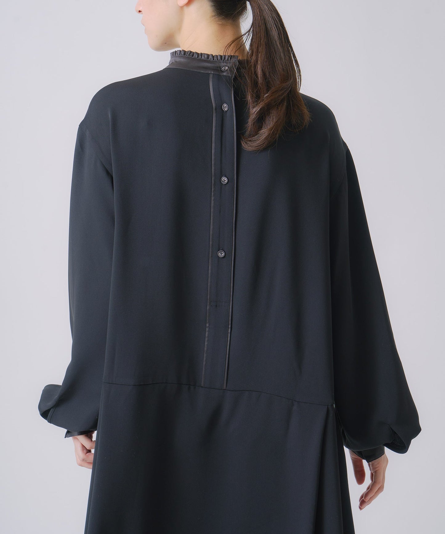 stand frill collar a line dress / WHT25FOP4073
