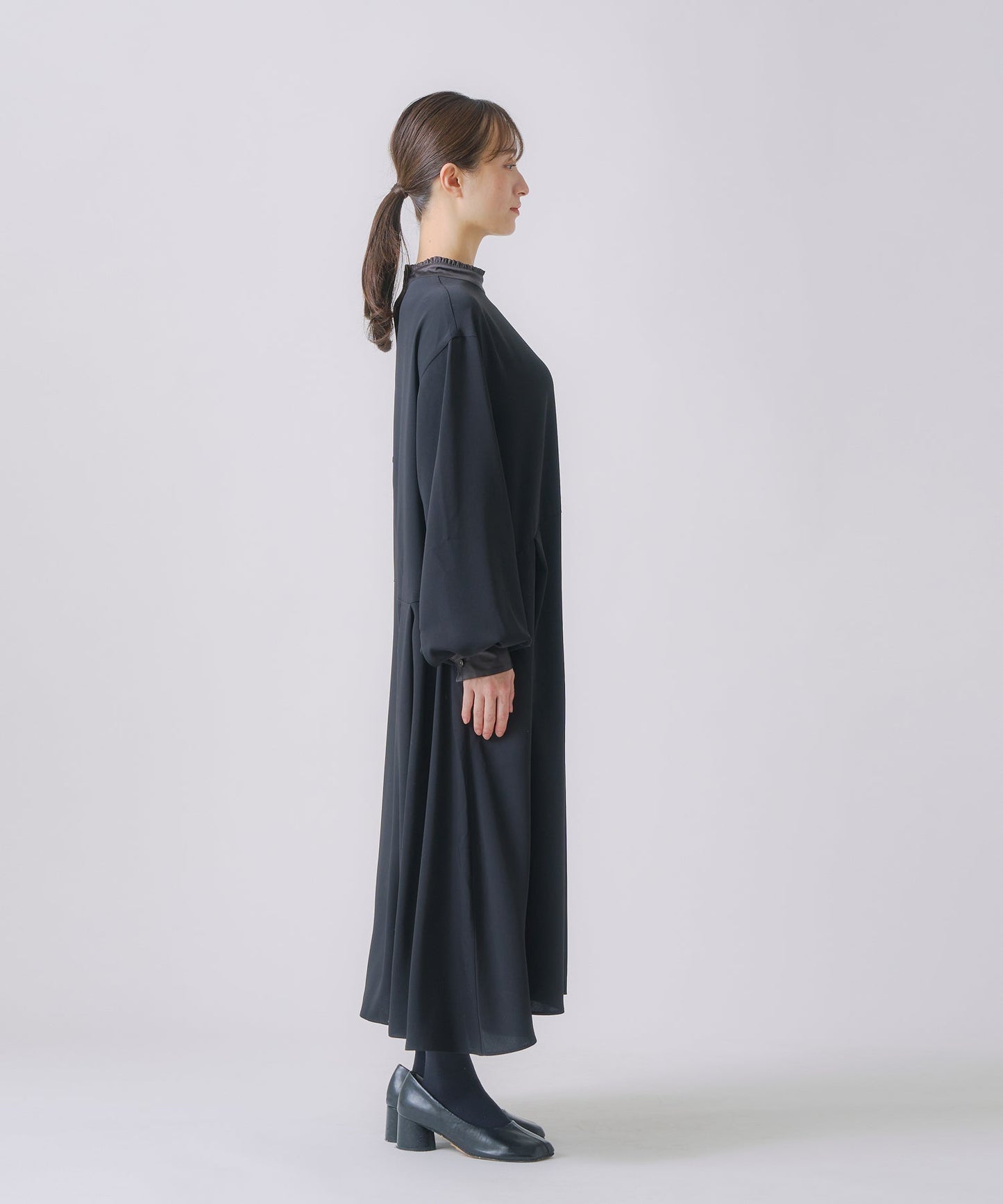 stand frill collar a line dress / WHT25FOP4073