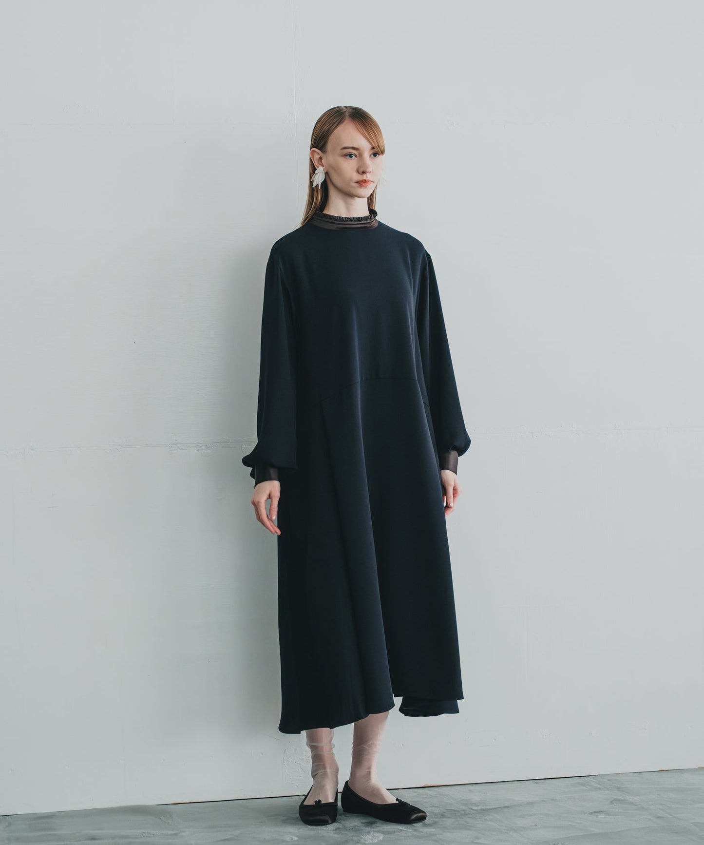 stand frill collar a line dress / WHT25FOP4073
