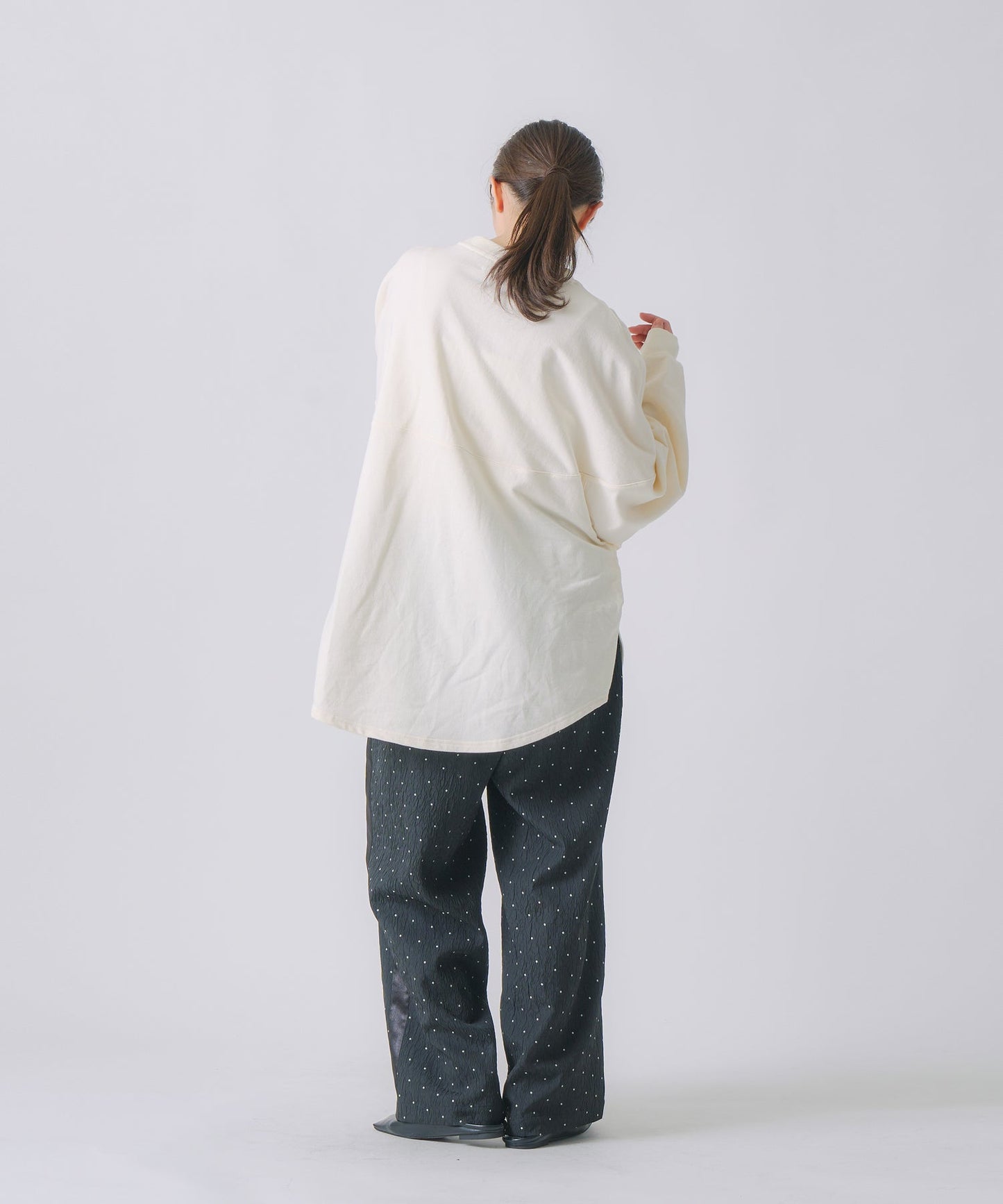 dot side line pants / WHT25FPT4058