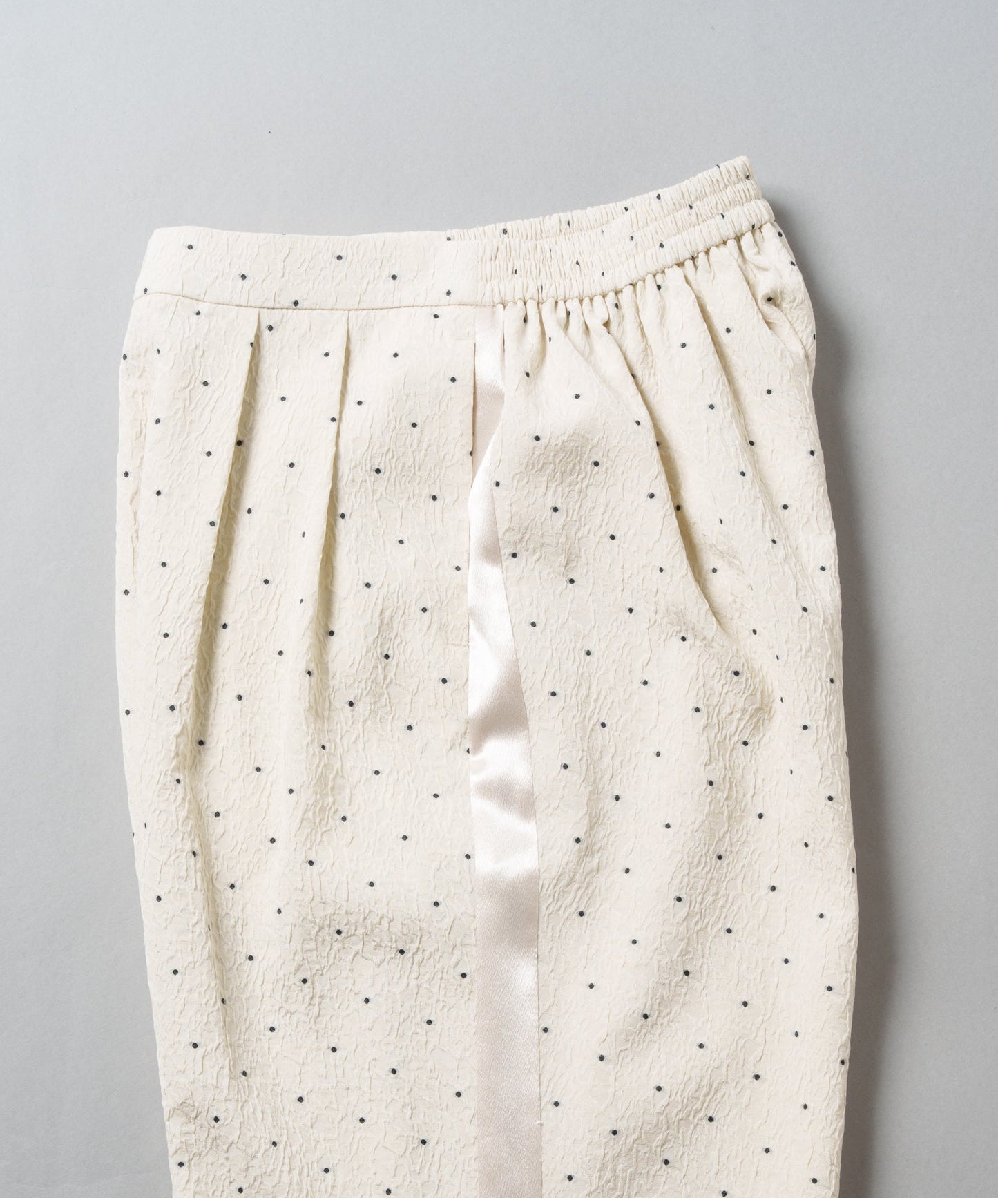 dot side line pants / WHT25FPT4058