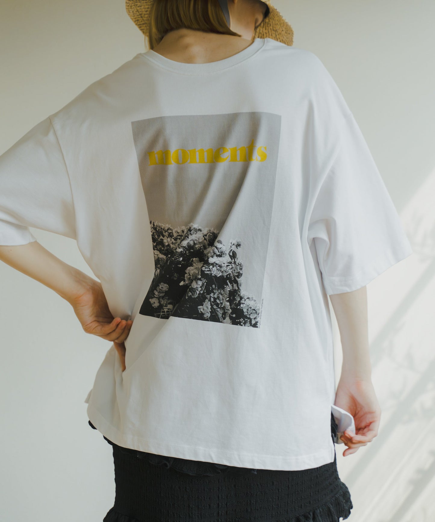 2WAY PRINT TEE MOMENT / WHT25HBL4064