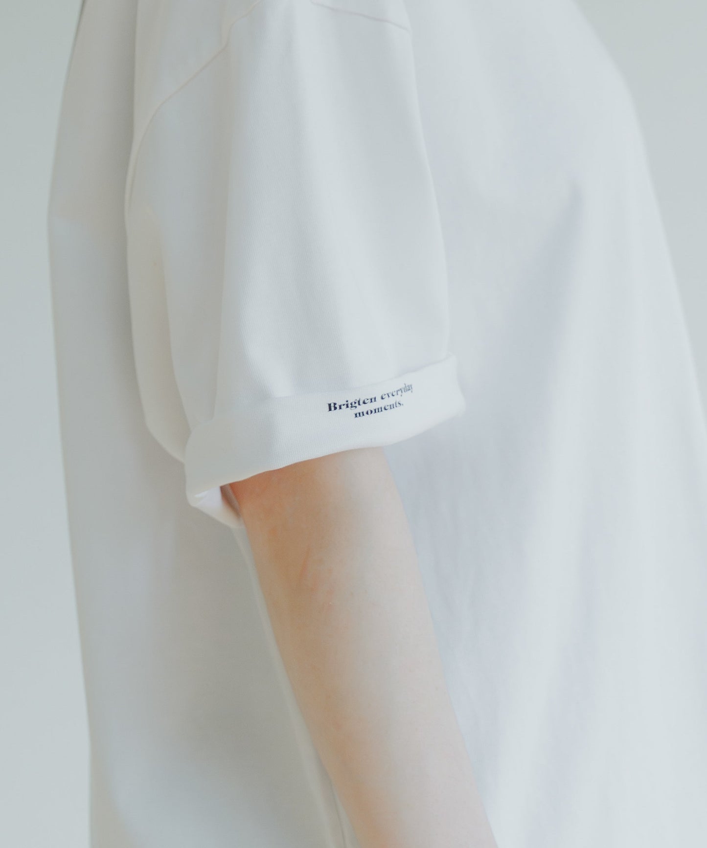 2WAY PRINT TEE MOMENT / WHT25HBL4064