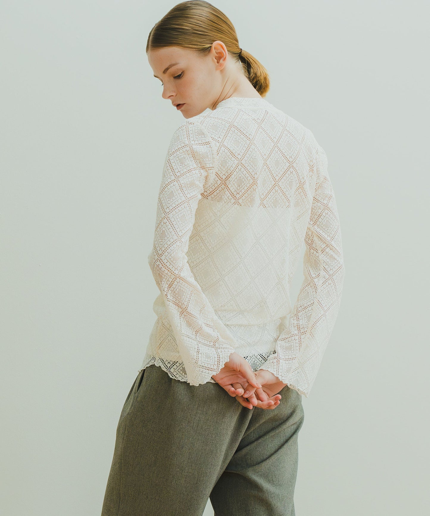 FLARE SLEEVES LACE BLOUSE / WHT25HBL4068