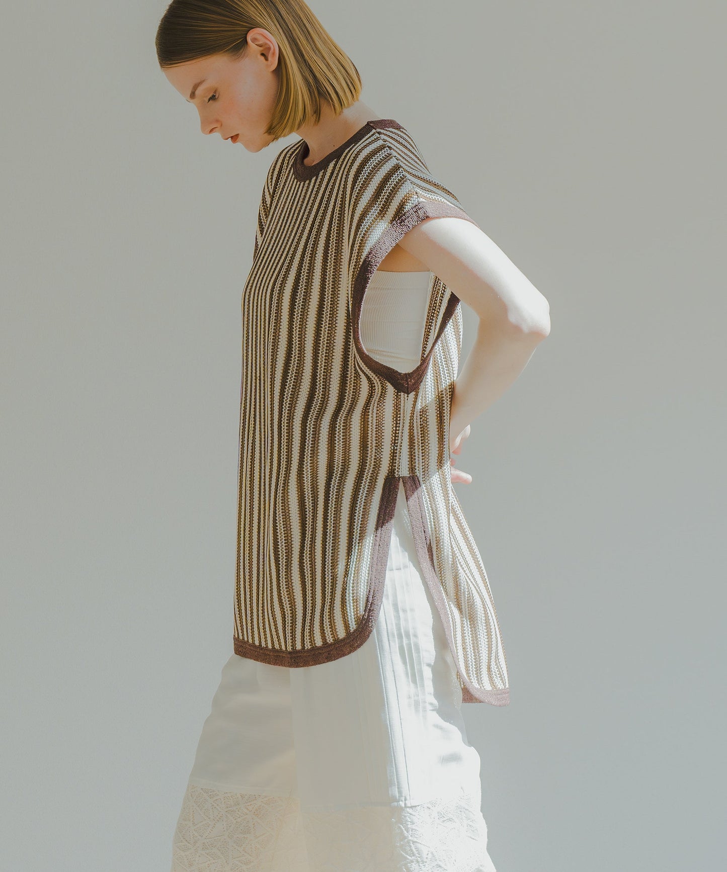 STRIPE OPEN WORK TOPS / WHT25HBL4072