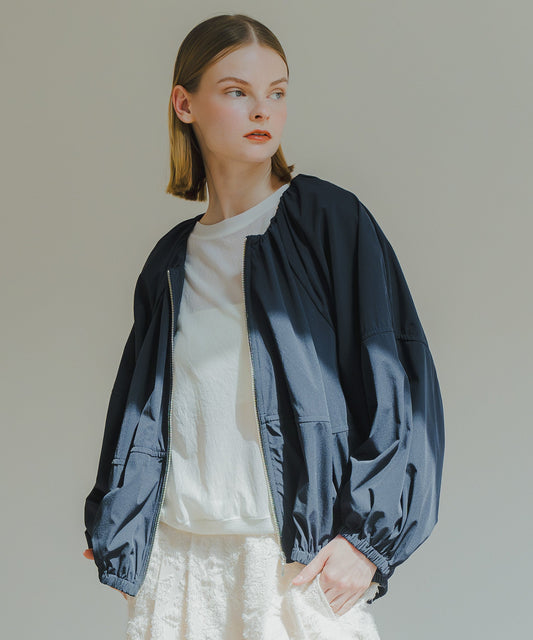 NO COLLAR GATHER BLOUSON / WHT25HJK4039