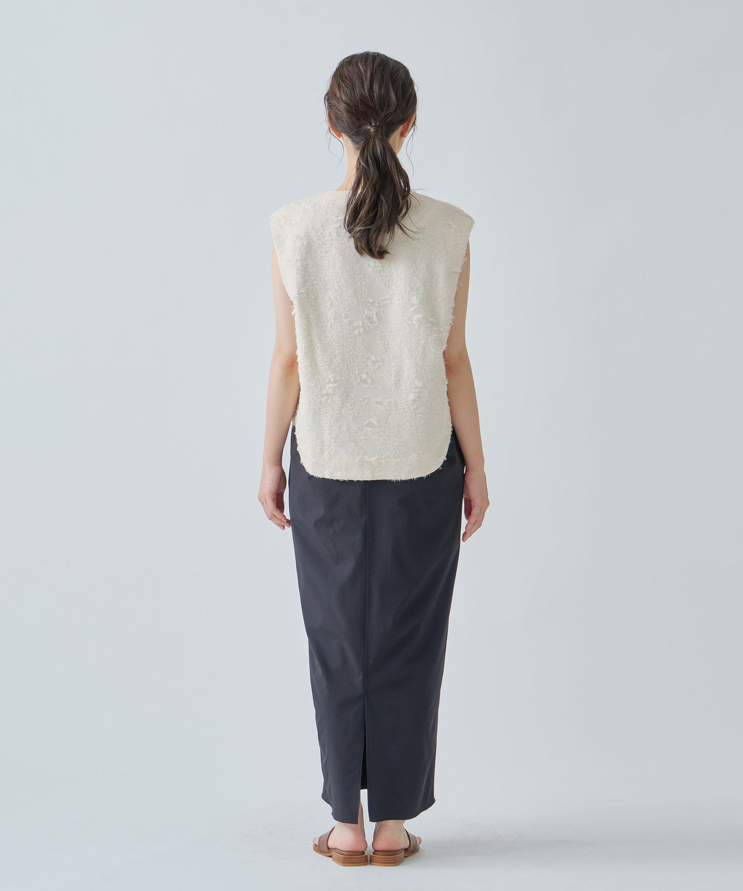 JACQUARD VEST / WHT25HJK4042
