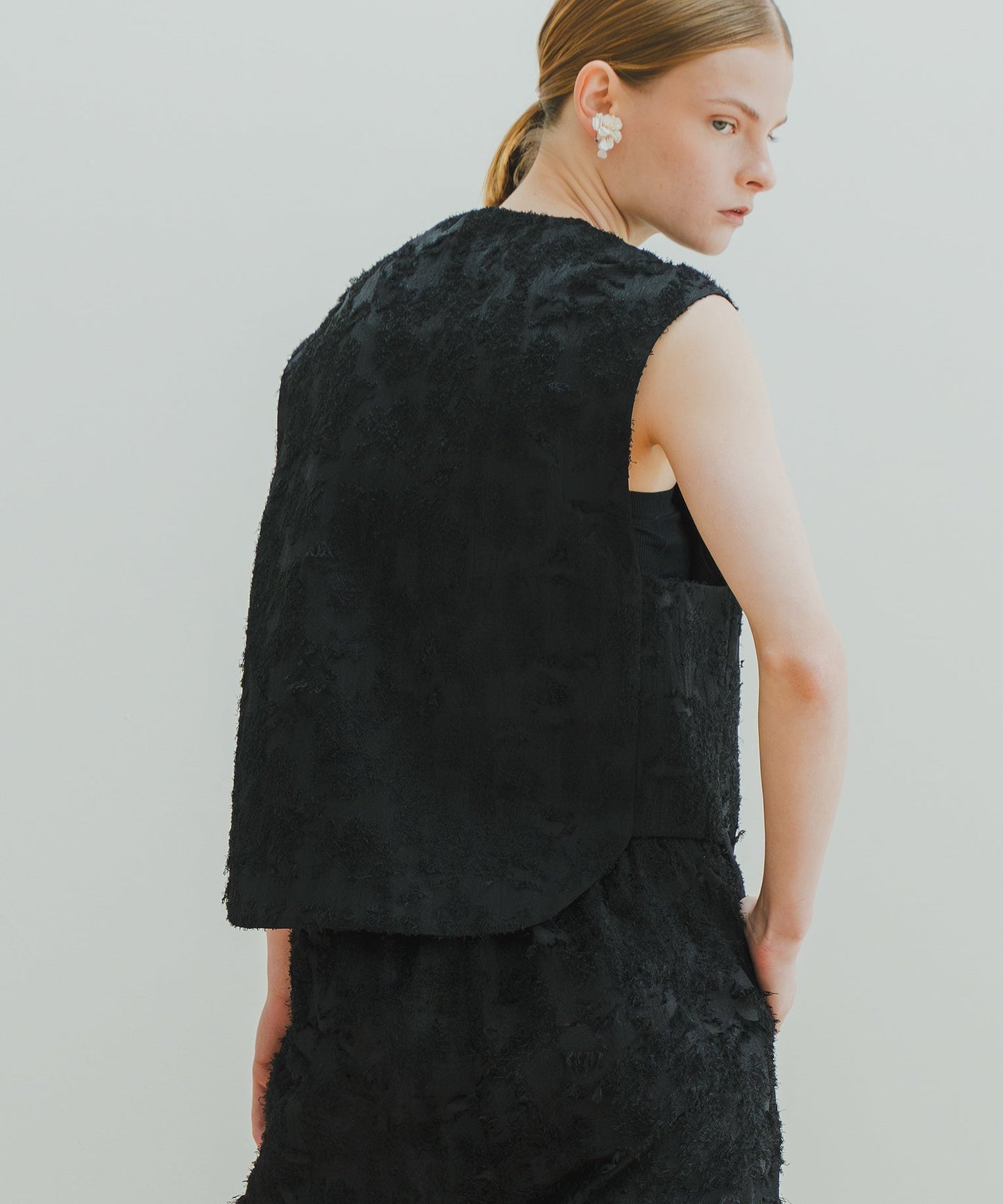 JACQUARD VEST / WHT25HJK4042