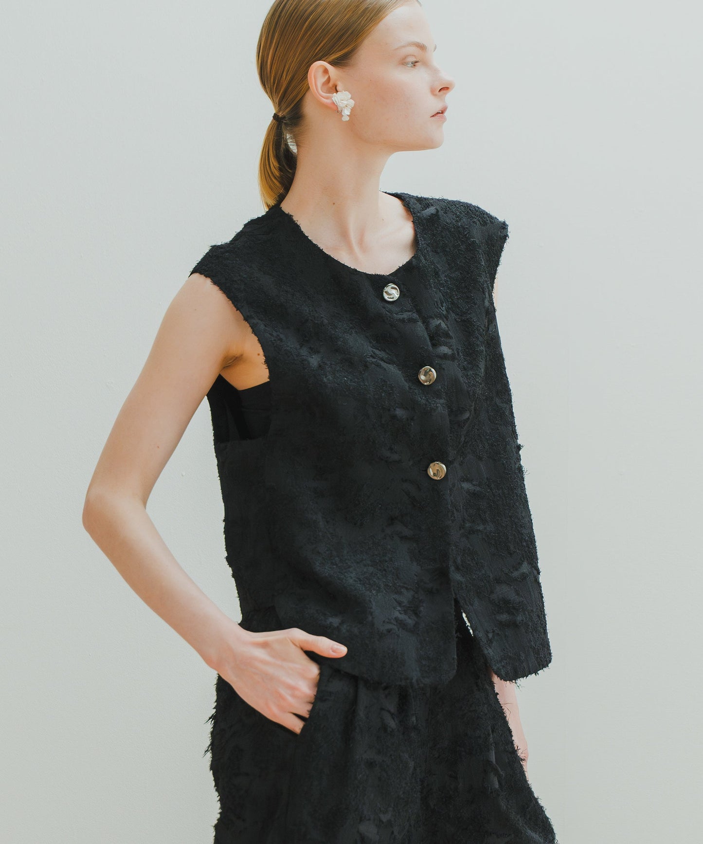 JACQUARD VEST / WHT25HJK4042