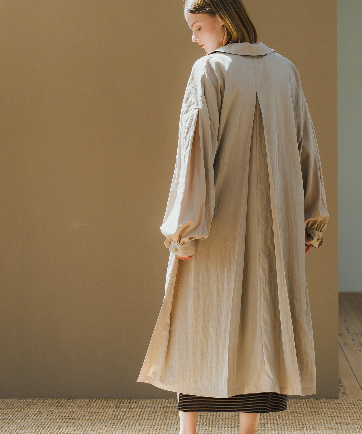 GATHER VOLUME COAT / WHT25HJK4043