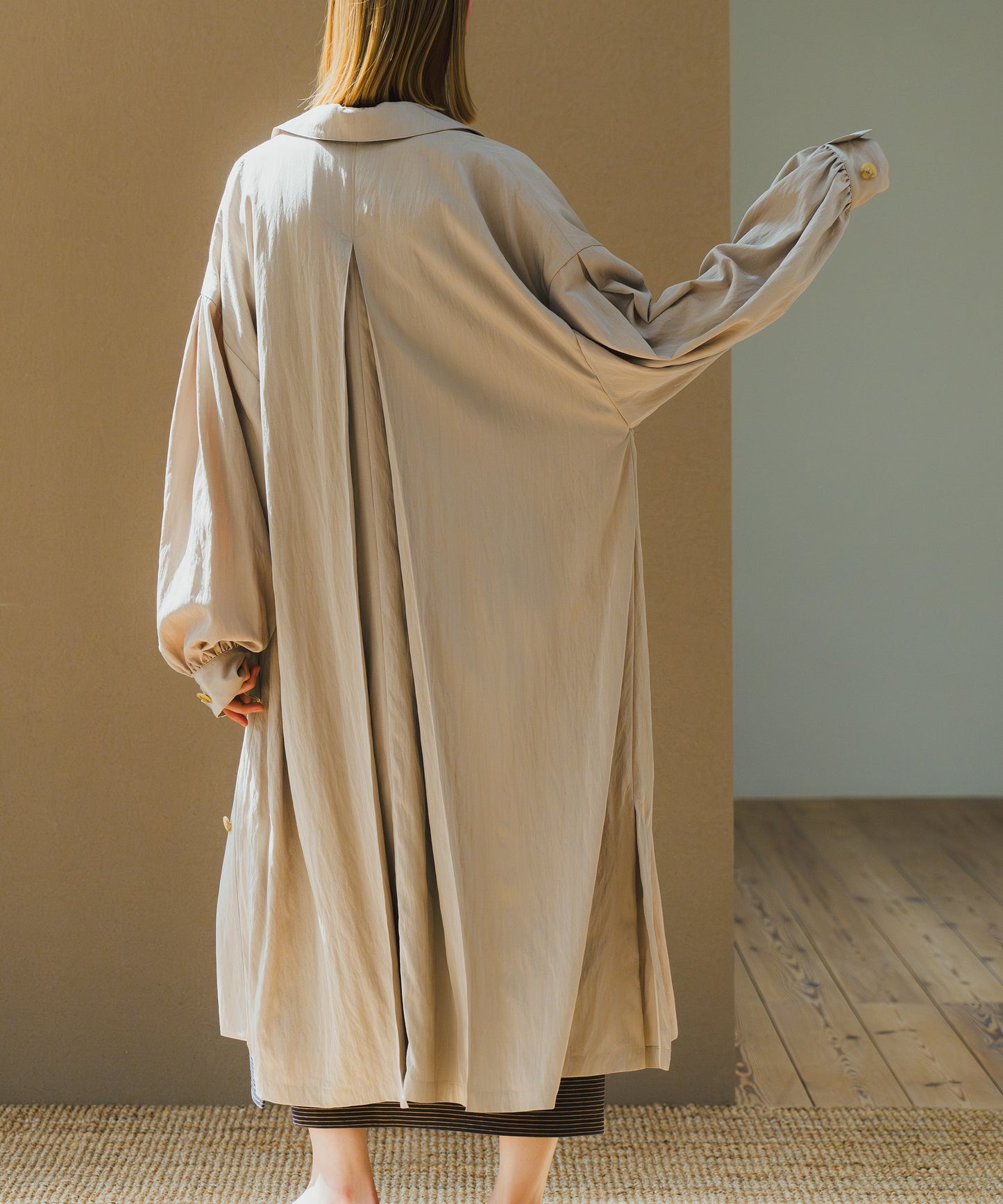 GATHER VOLUME COAT / WHT25HJK4043