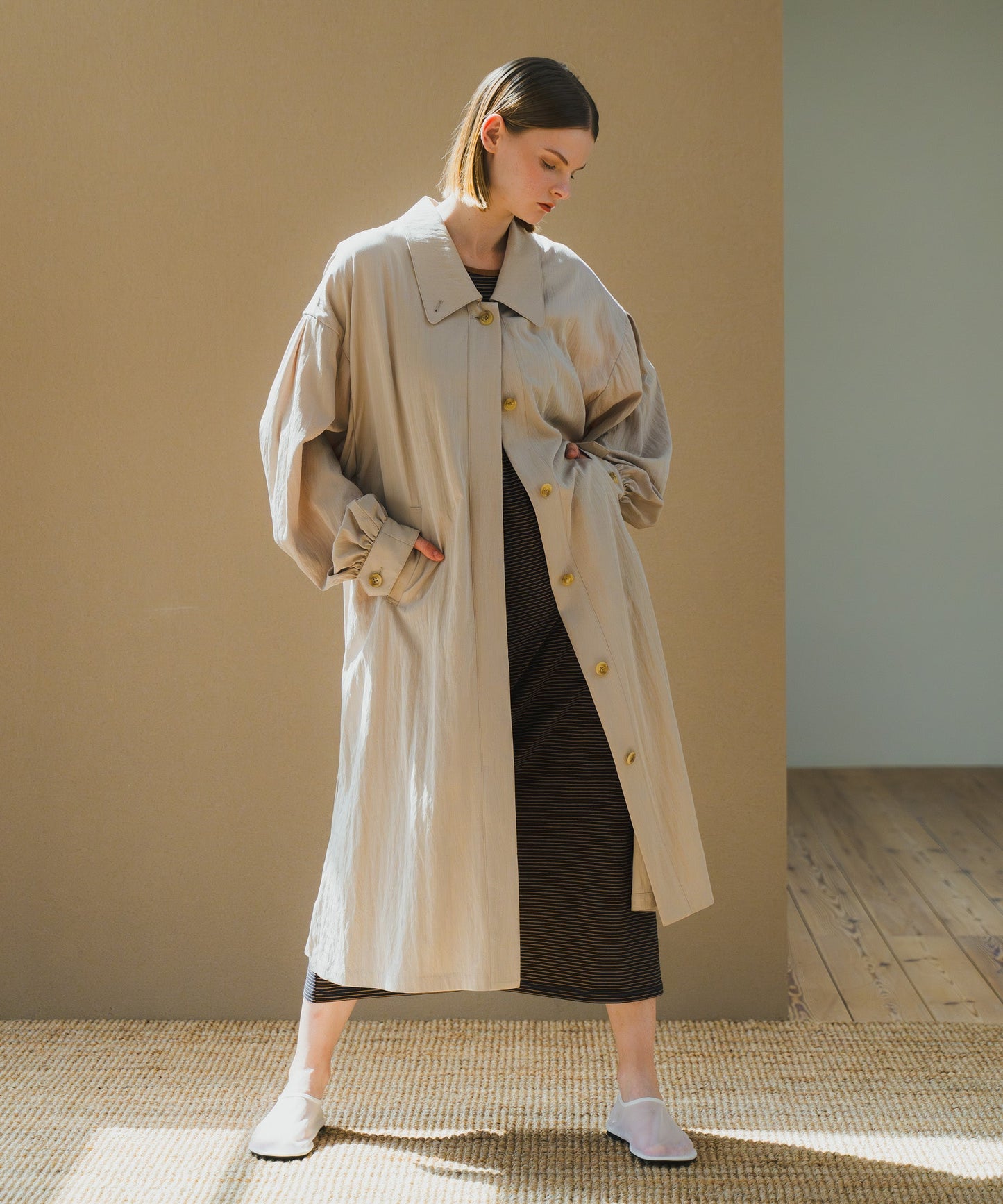 GATHER VOLUME COAT / WHT25HJK4043