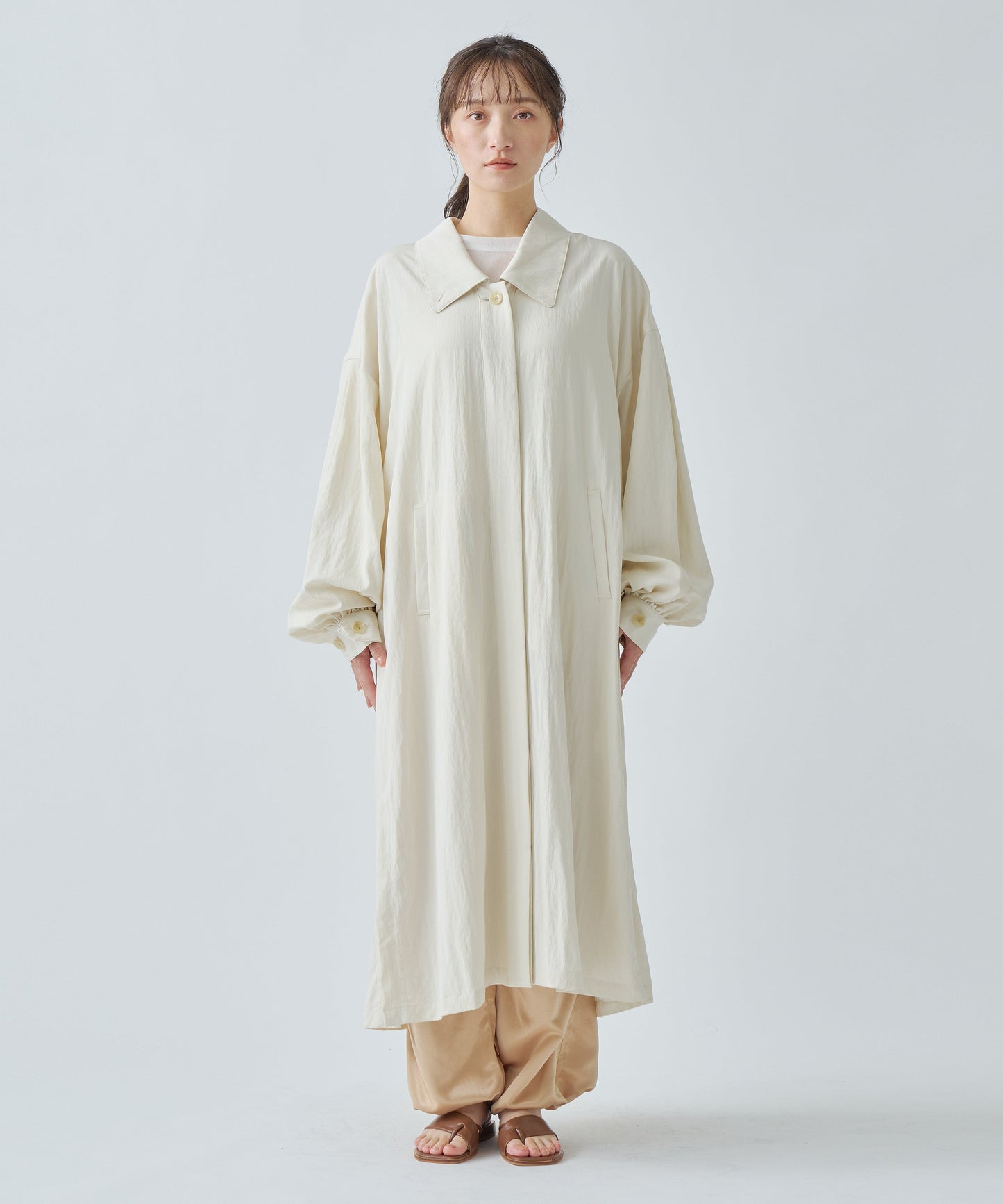 GATHER VOLUME COAT / WHT25HJK4043