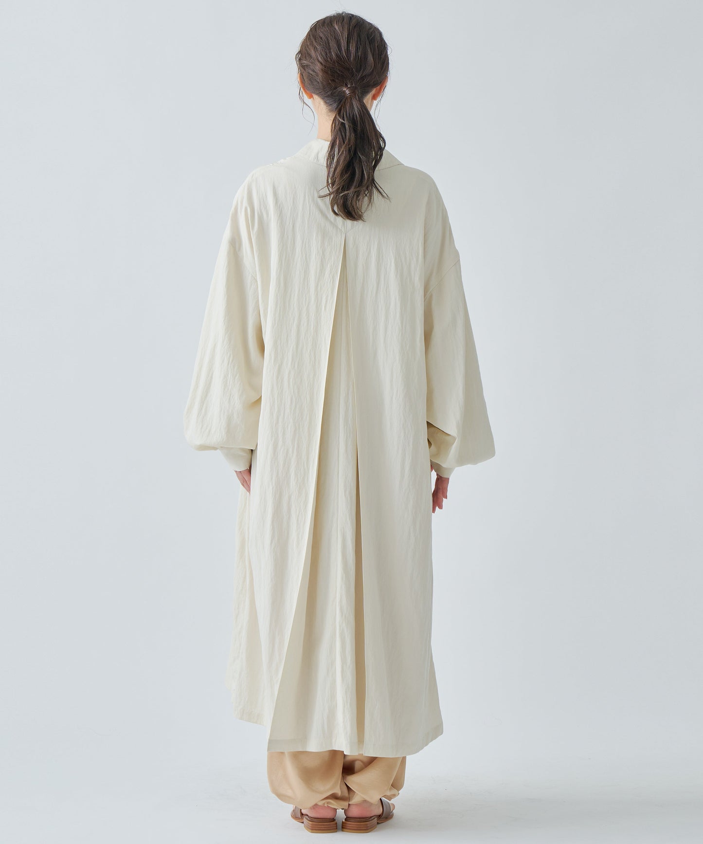 GATHER VOLUME COAT / WHT25HJK4043