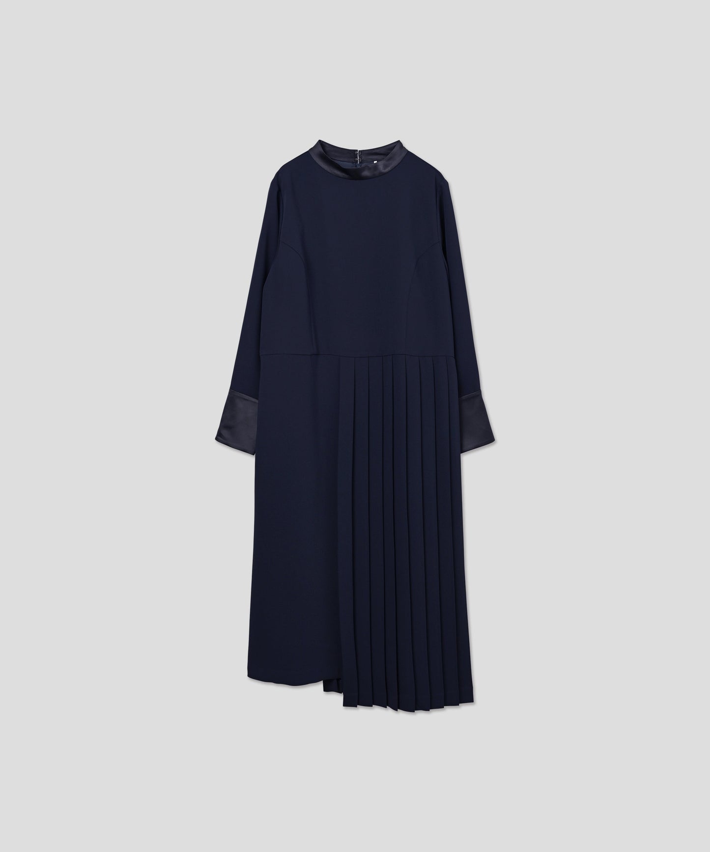 ASYMMETRY PLEATS DRESS / WHT25HOP4060