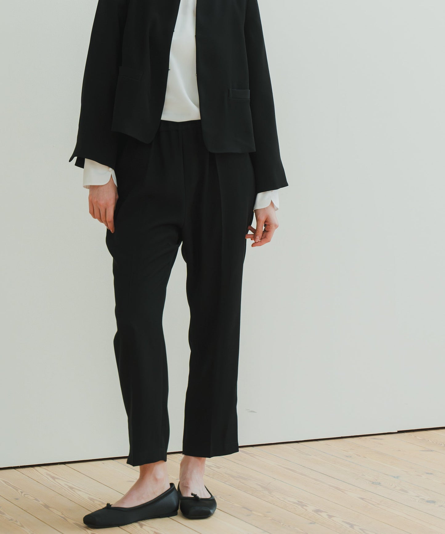 SIDE SLIT SLACKS / WHT25HPT4045