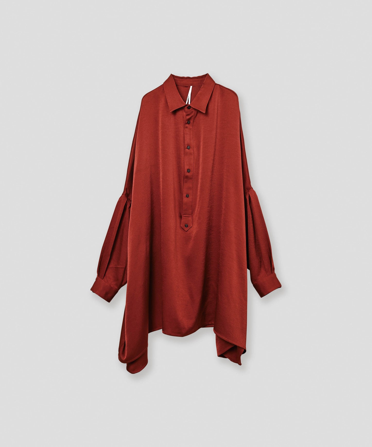 wide satin shirt / WHT26FBL4104