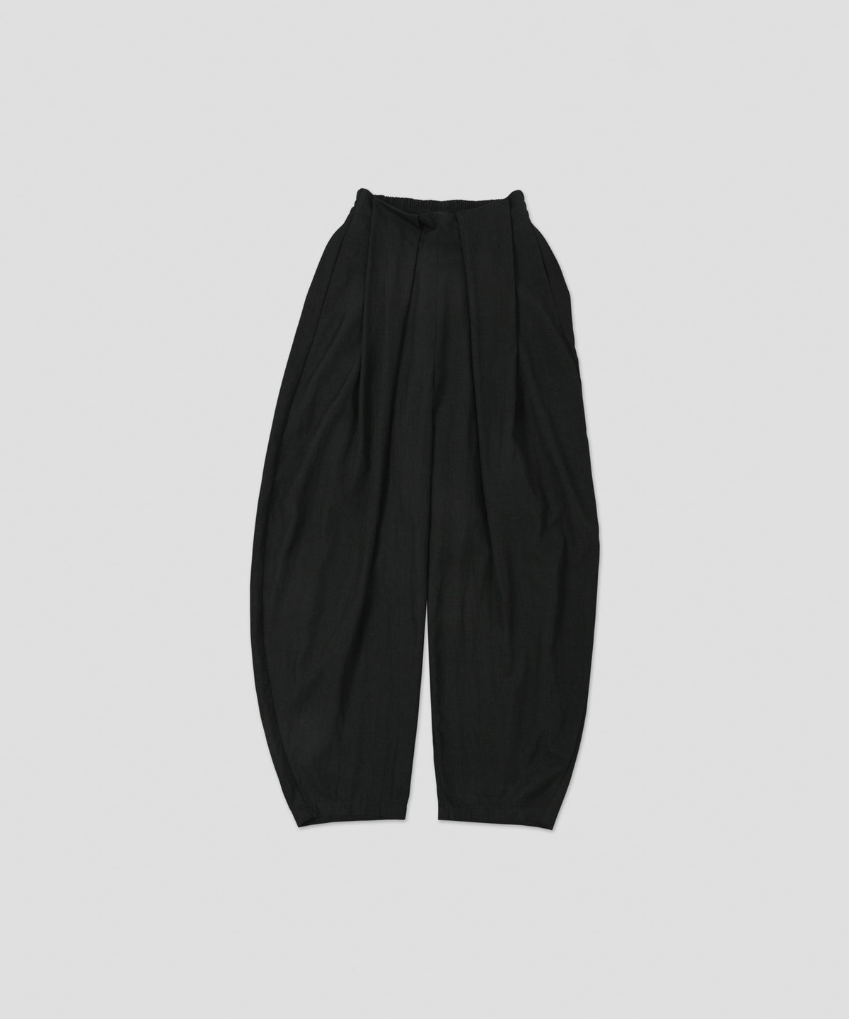 tuck barrel pants / WHT26HPT4065