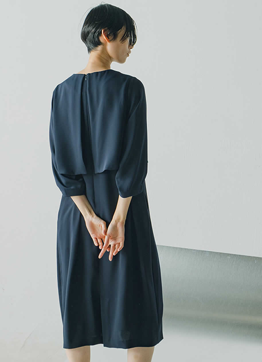 WHT21HOP3 / LAYERED COCOON DRESS / NAVY<br>