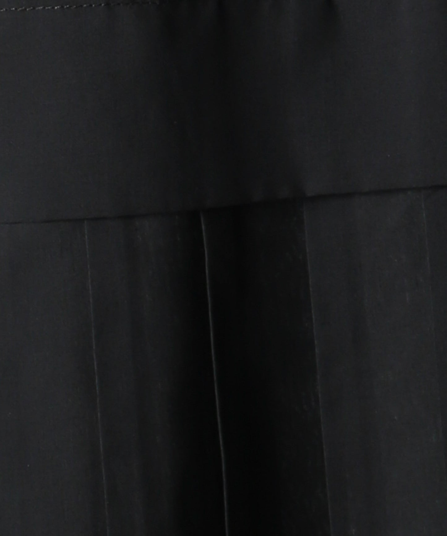 hem pleats blouse / WHT21FBL4004