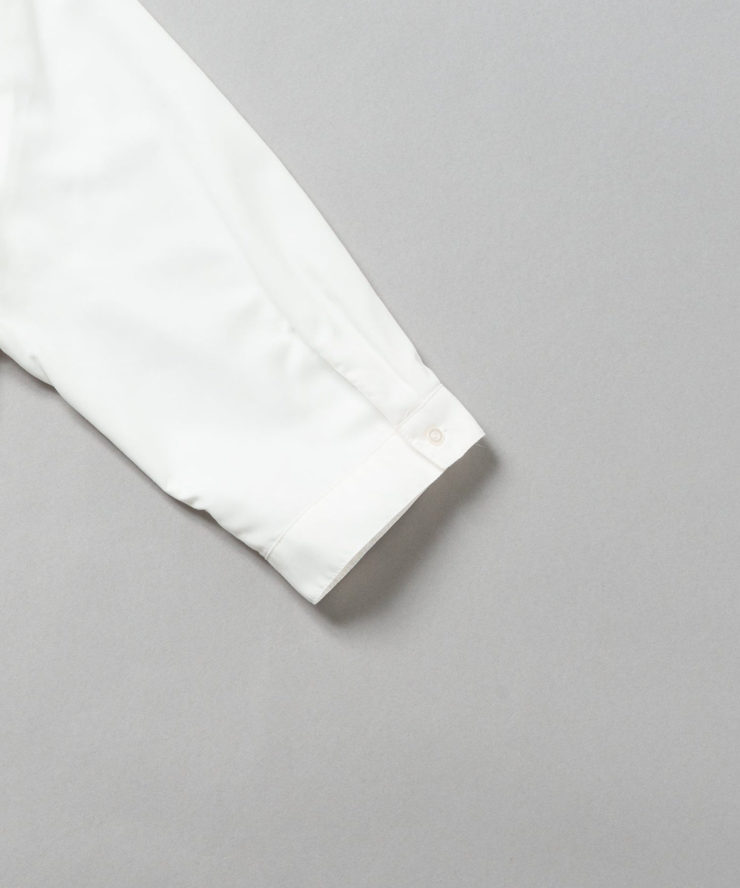 hem pleats blouse / WHT21FBL4004