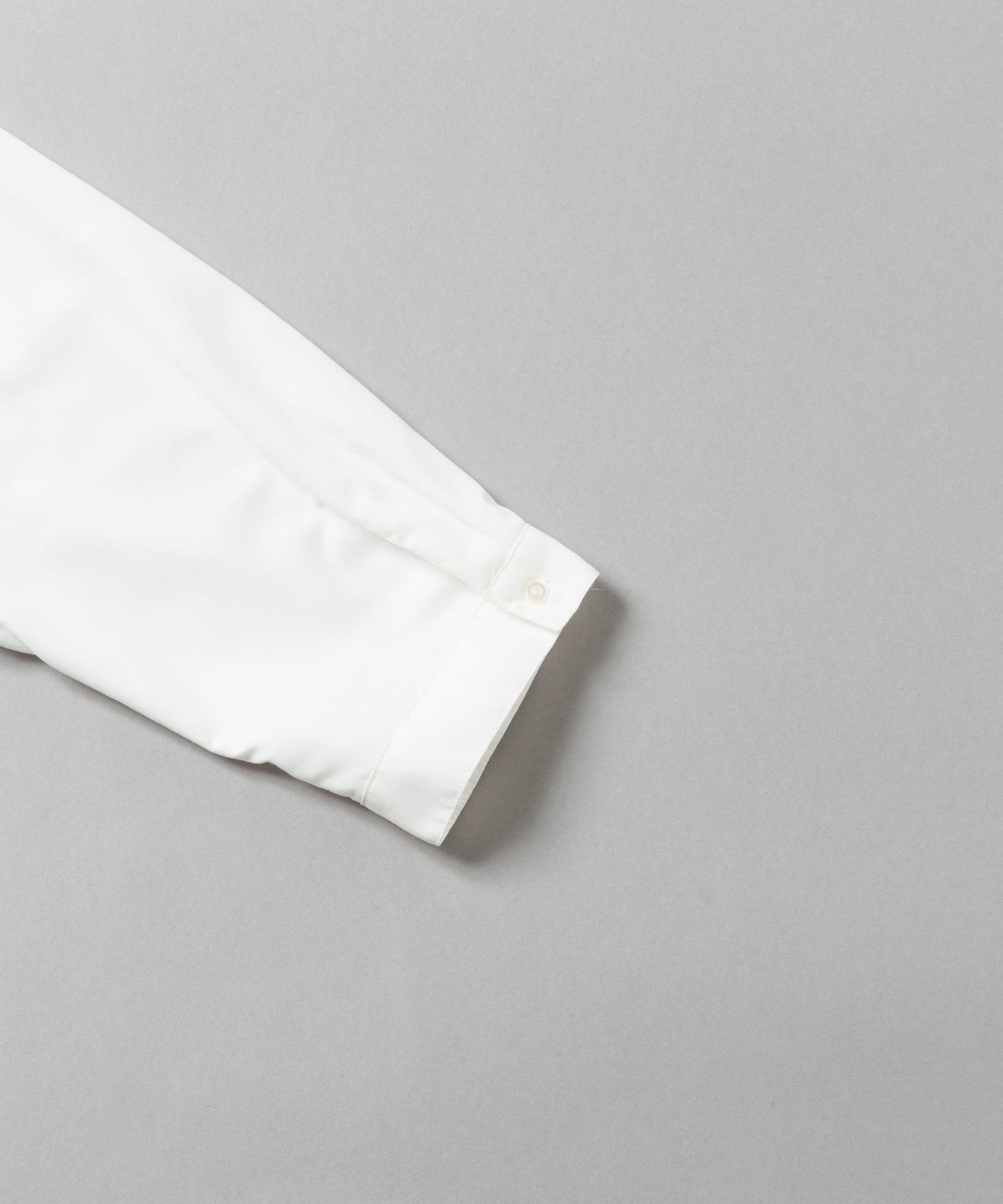 hem pleats blouse / WHT21FBL4004