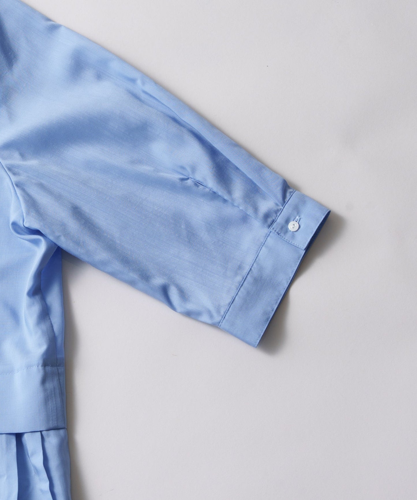 hem pleats blouse / WHT21FBL4004