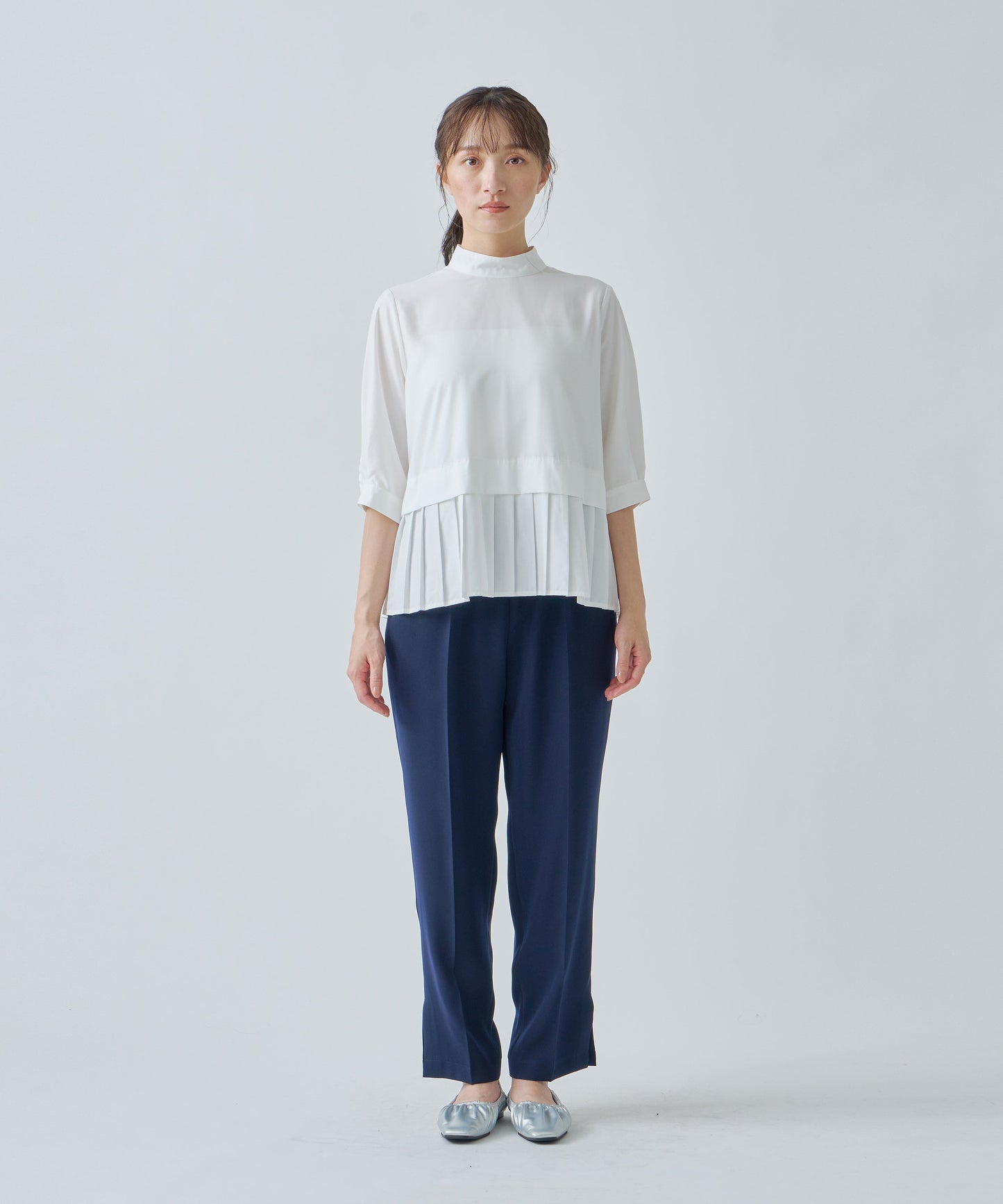 hem pleats blouse / WHT21FBL4004