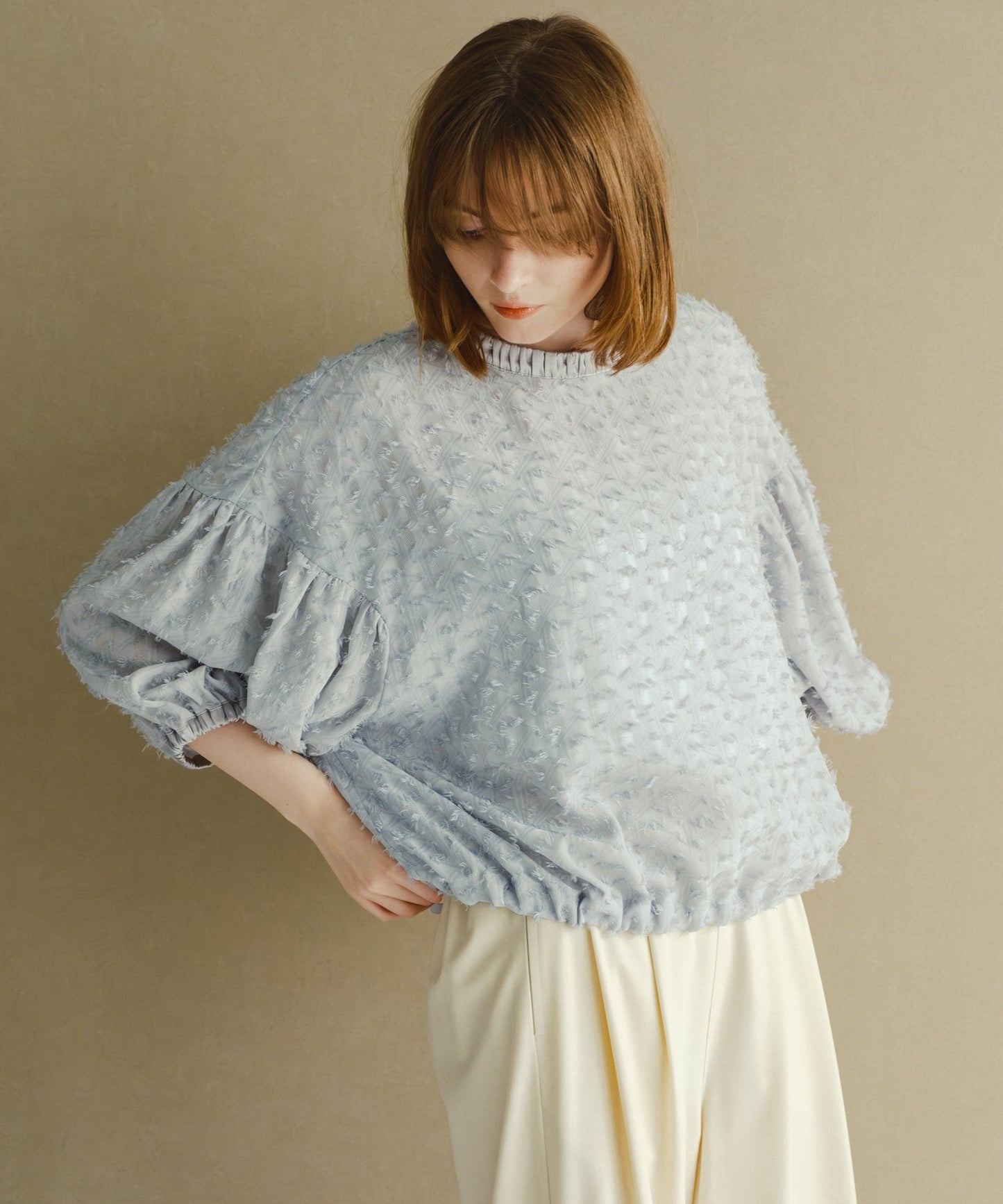 jacquard volume blouse / WHT24FBL4053