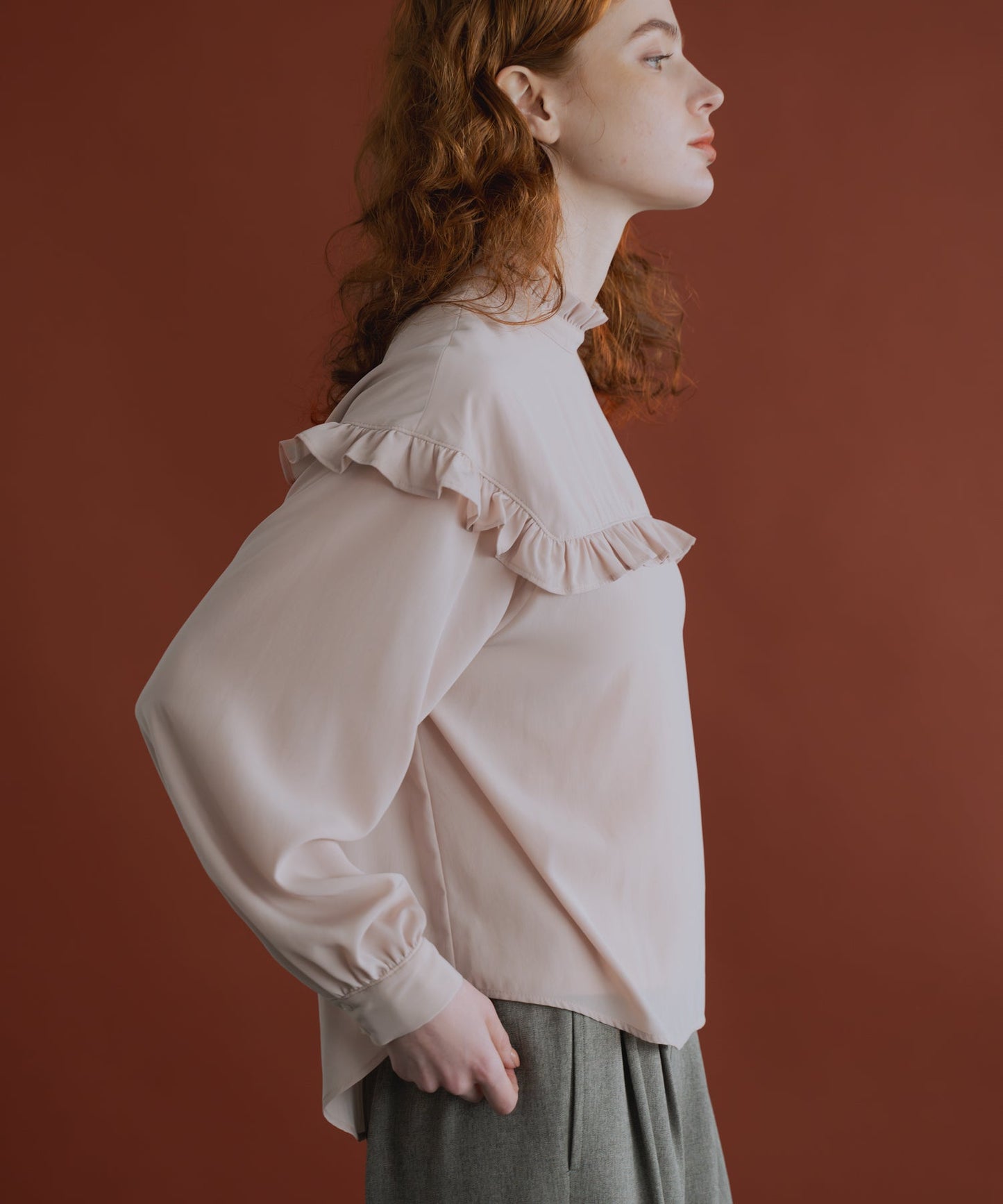 frill collar blouse