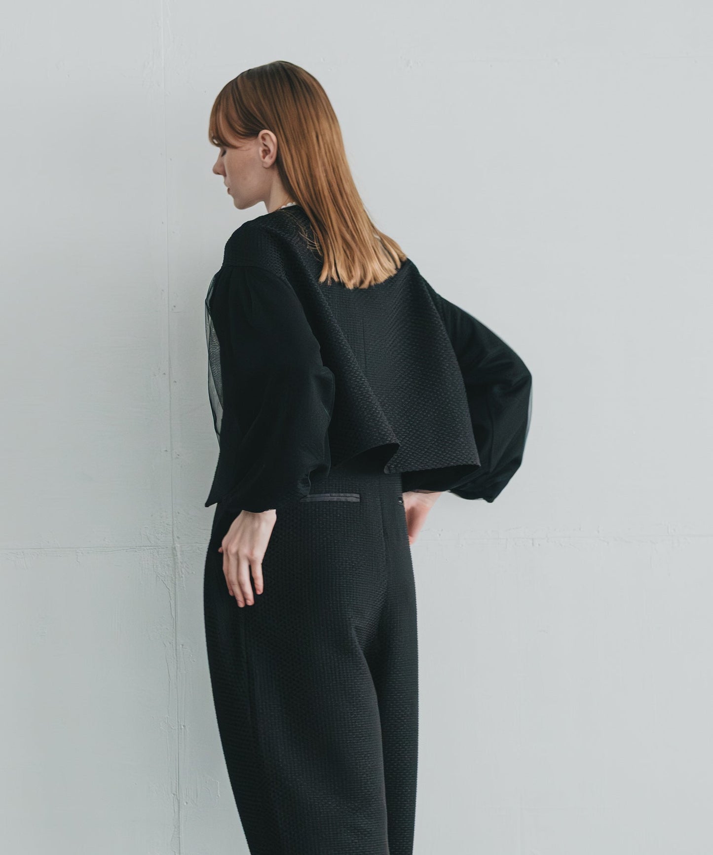 tulle layered sleeve jacket / WHT25FJK4052