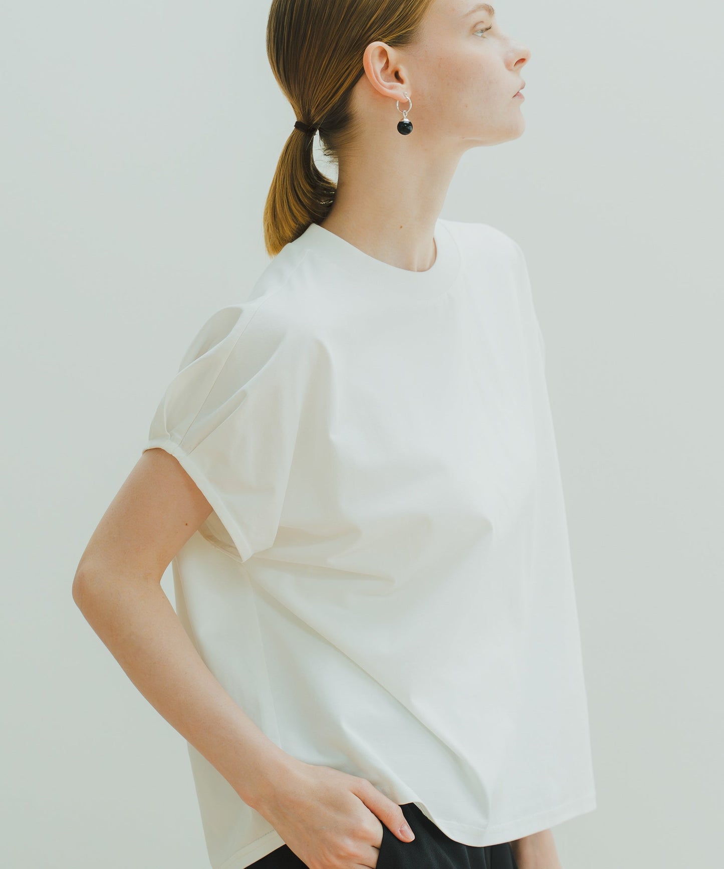 drop french sleeve tee / WHT25HBL4071