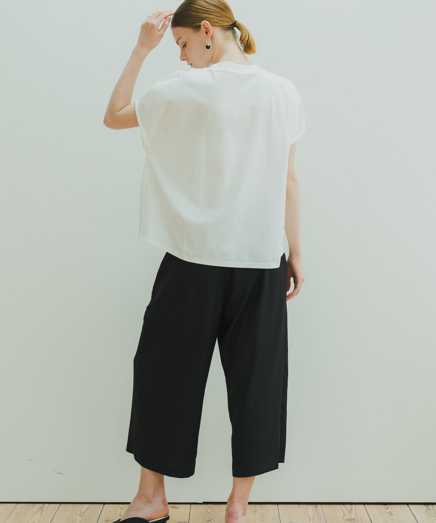 drop french sleeve tee / WHT25HBL4071