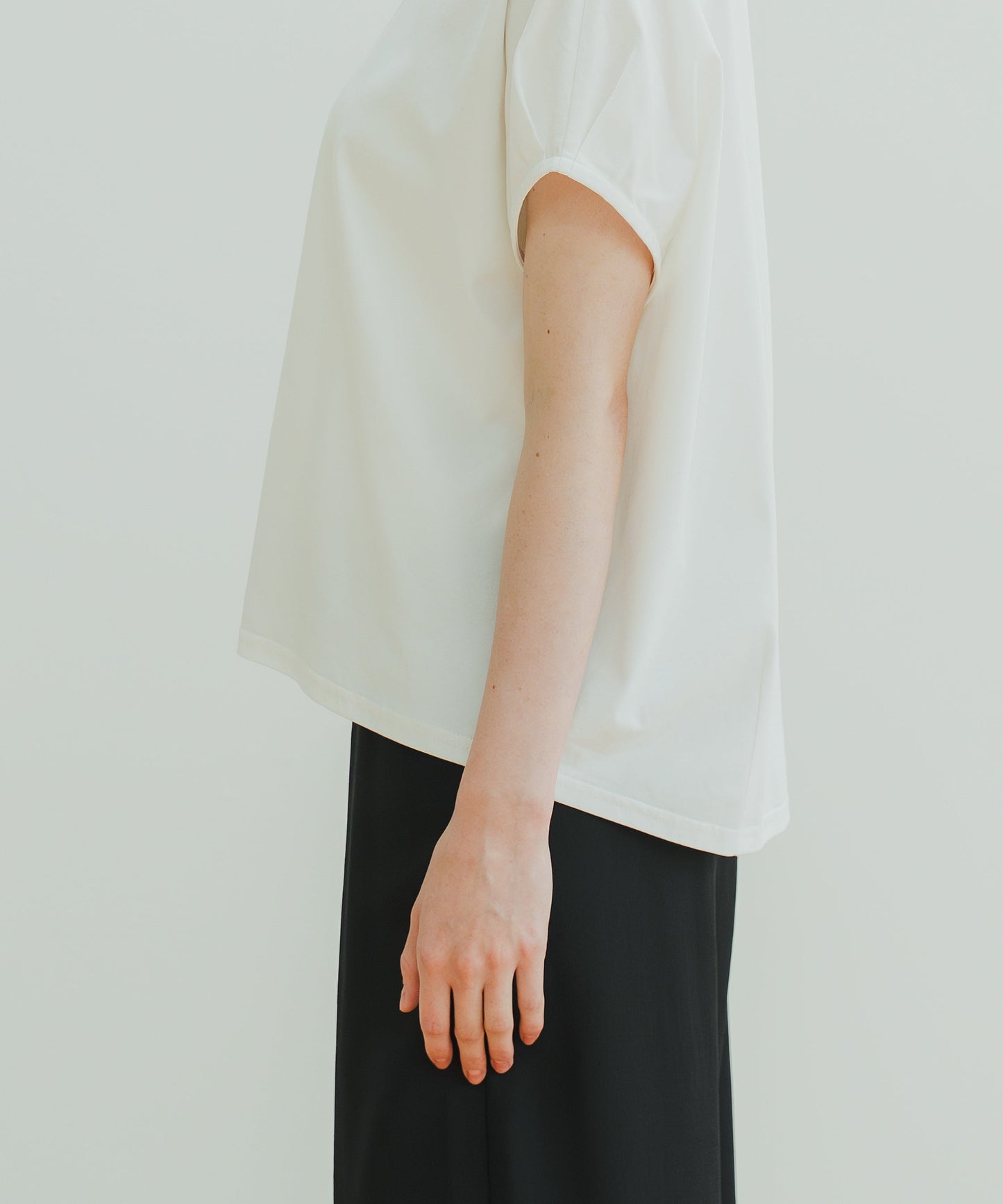drop french sleeve tee / WHT25HBL4071
