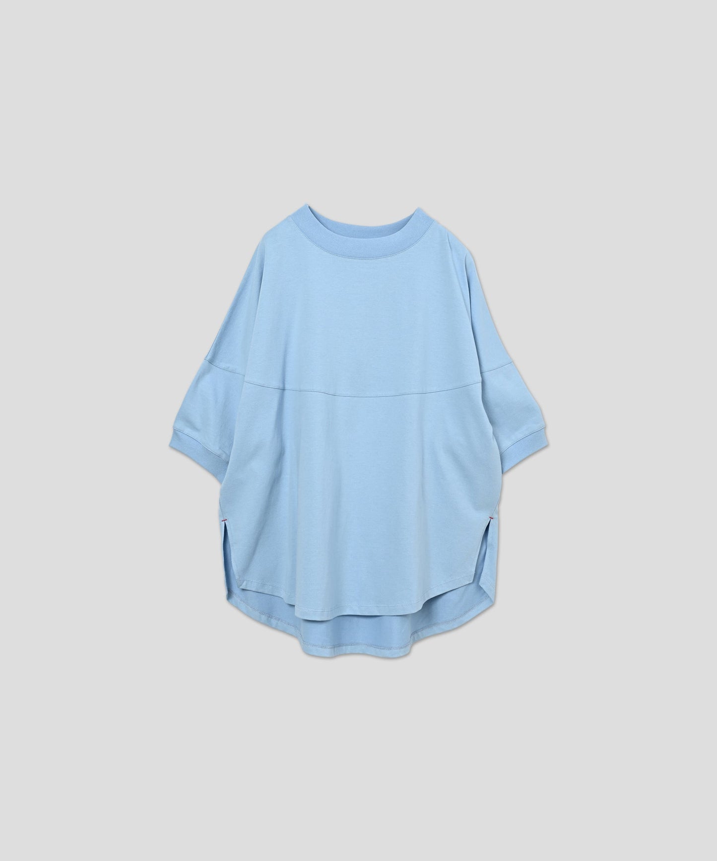 round switch tee / WHT25HBL4073