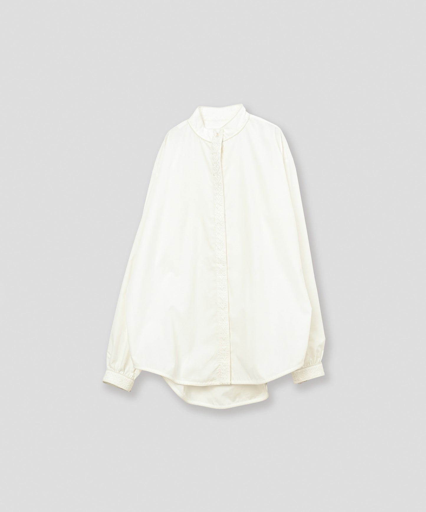 standcollar embroidery blouse / WHT26FBL4098