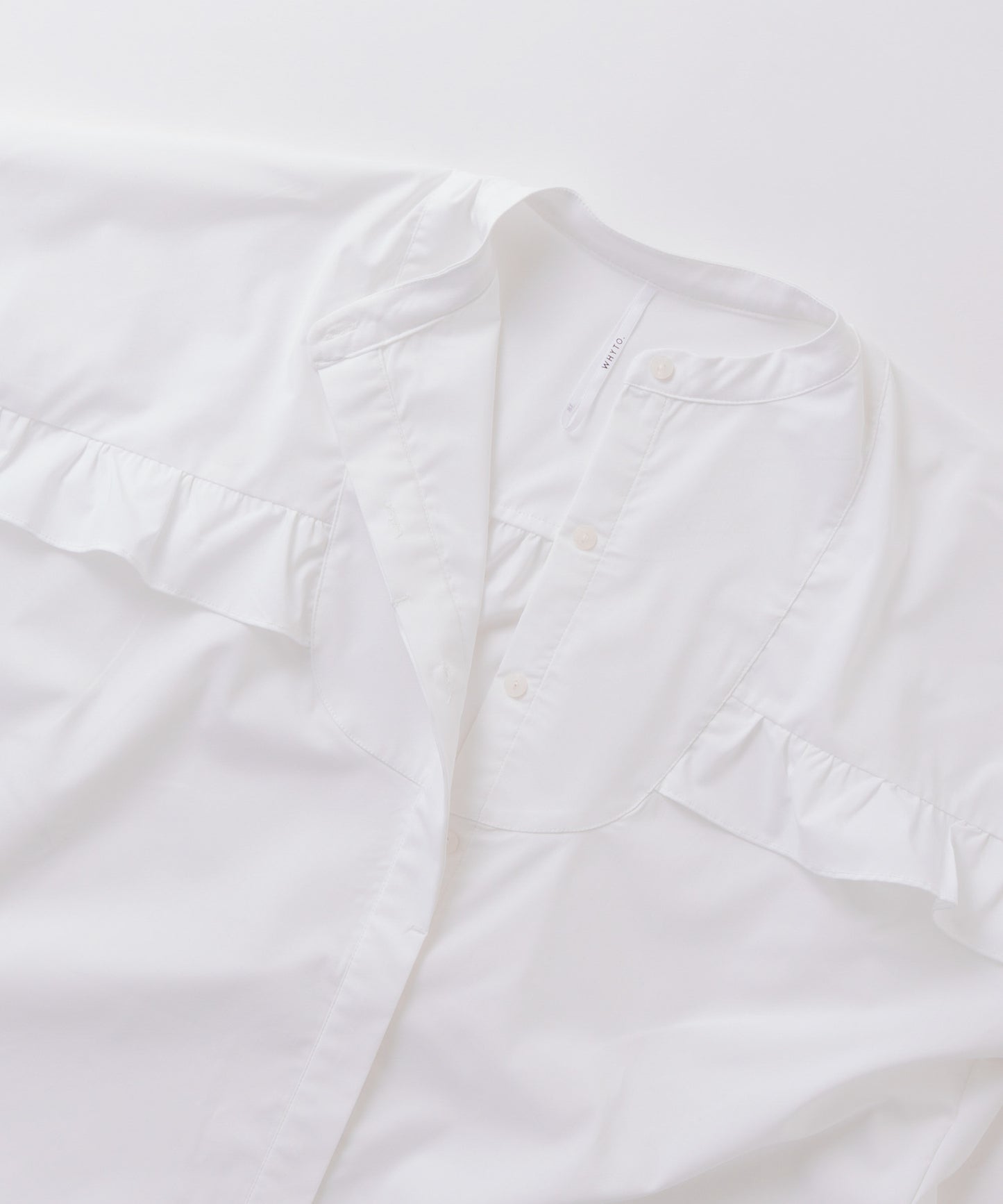 curve frill blouse / WHT26FBL4100