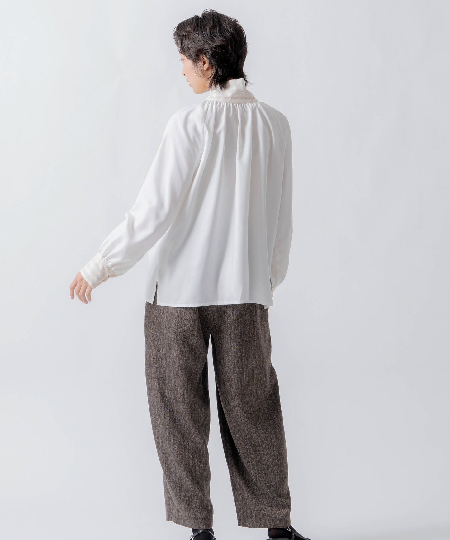 check pattern bou tie blouse / WHT26FBL4101