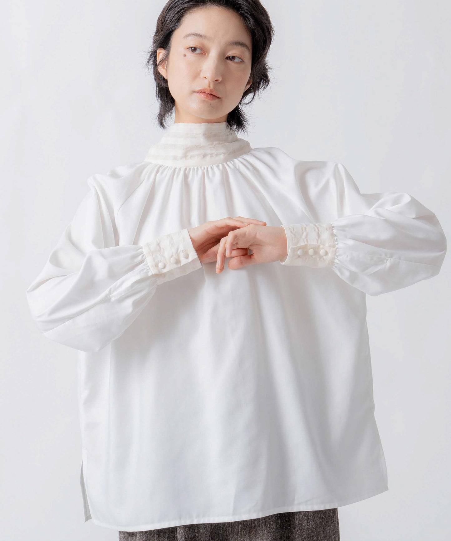 check pattern bou tie blouse / WHT26FBL4101