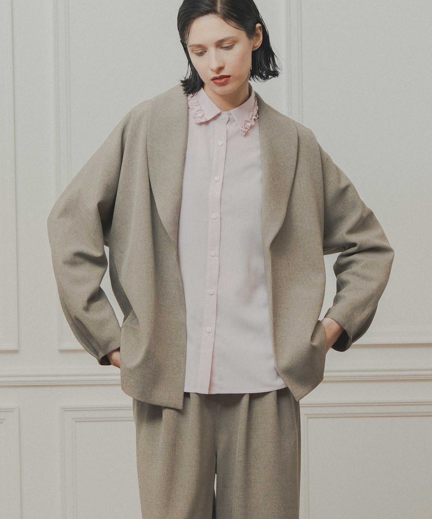 frill collar blouse / WHT26FBL4102