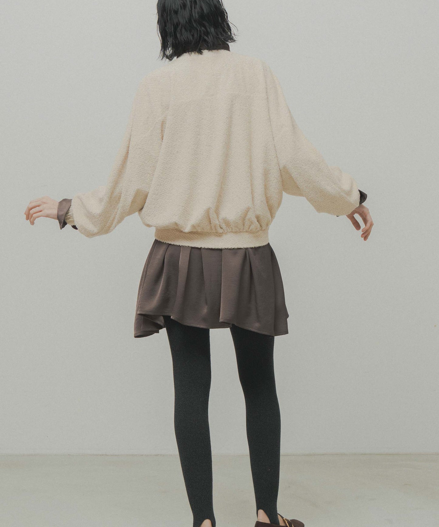 wide satin shirt / WHT26FBL4104