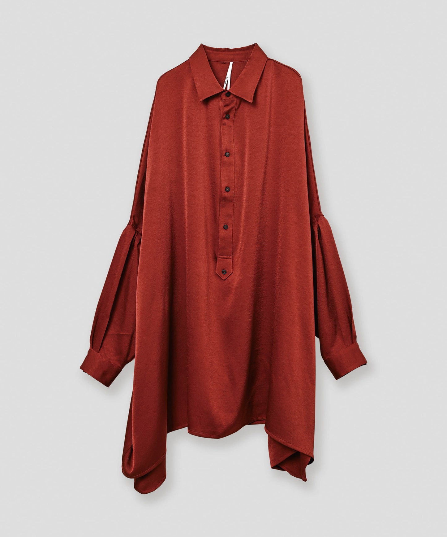 wide satin shirt / WHT26FBL4104