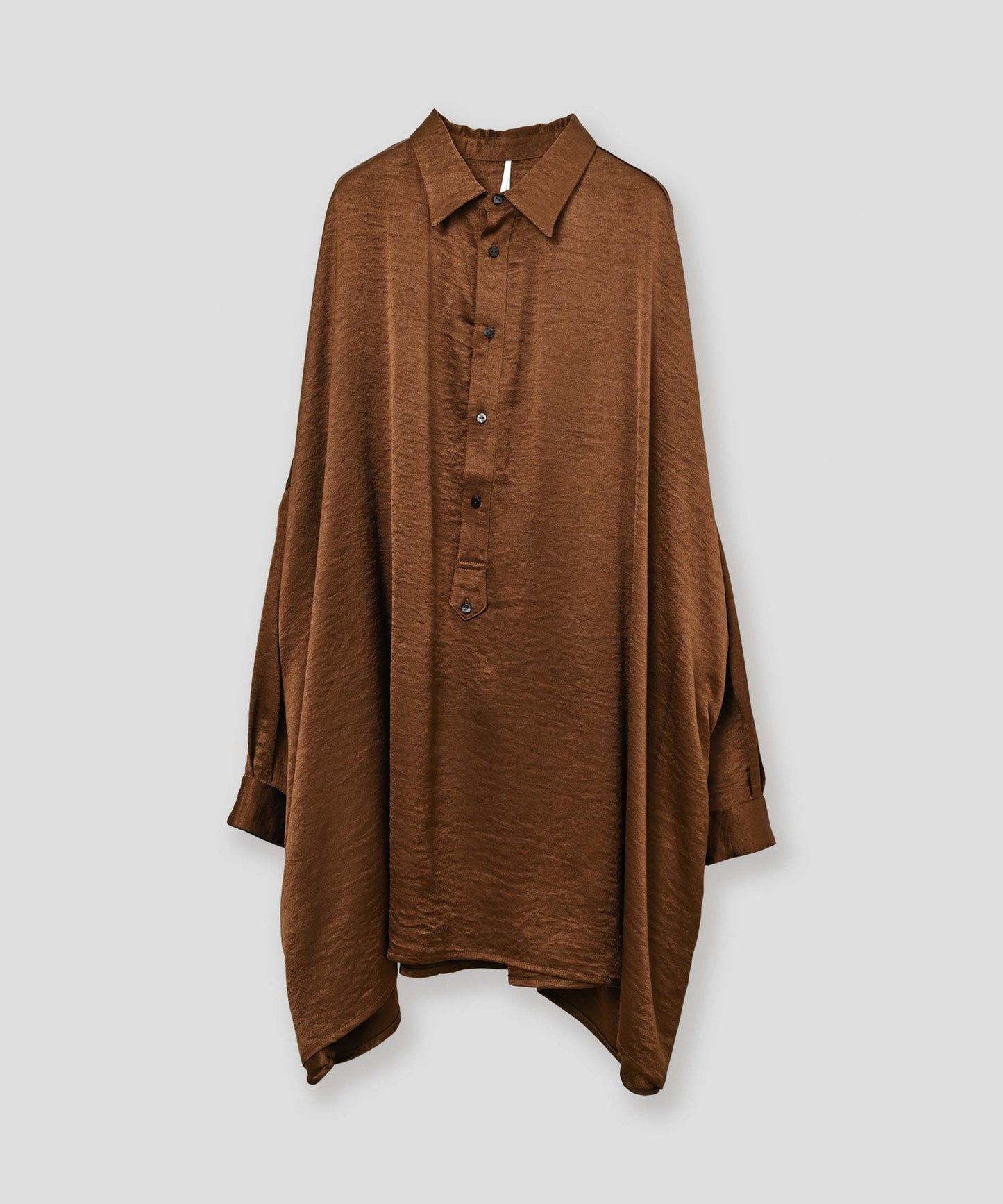 wide satin shirt / WHT26FBL4104