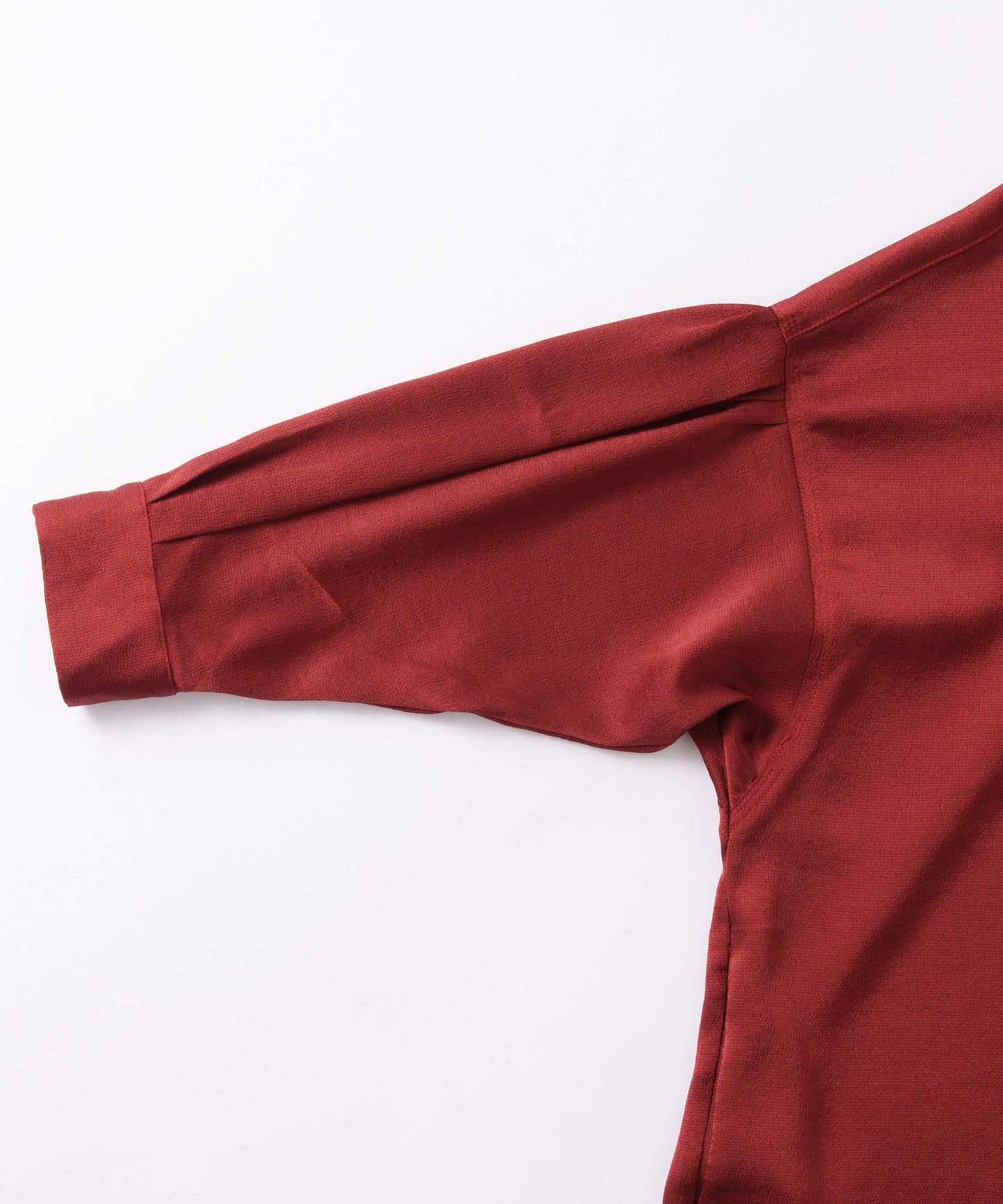wide satin shirt / WHT26FBL4104