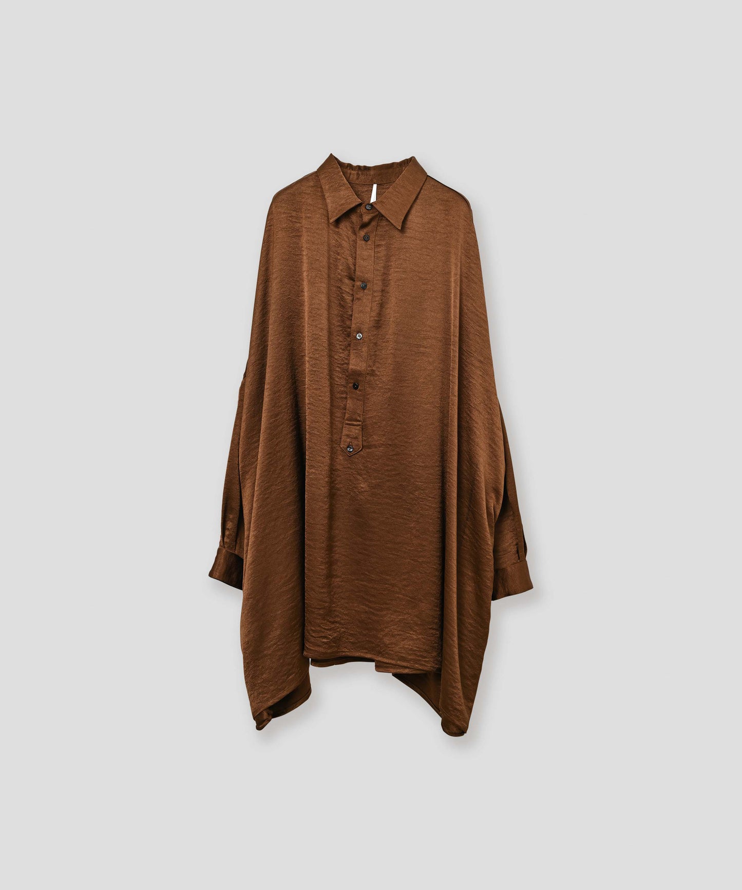 wide satin shirt / WHT26FBL4104
